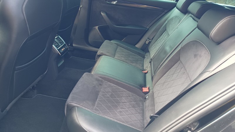 Skoda Superb Sportline Dsg (6)